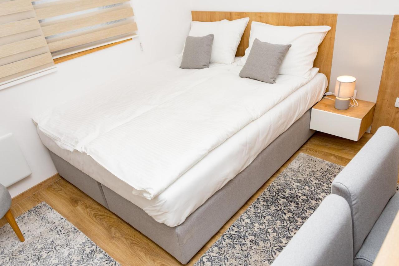 Apartmani Kamavu ヤホリナ エクステリア 写真