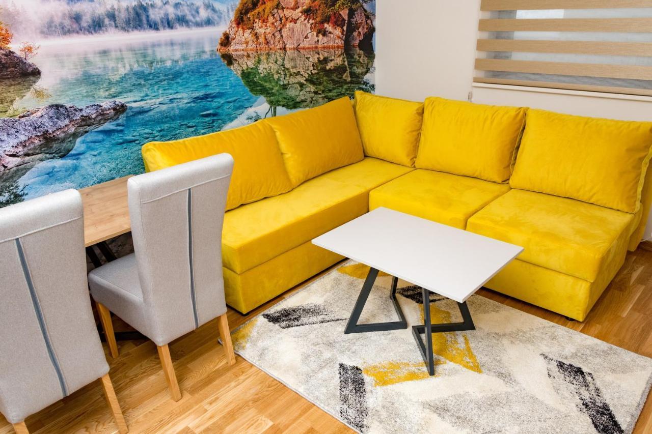 Apartmani Kamavu ヤホリナ エクステリア 写真