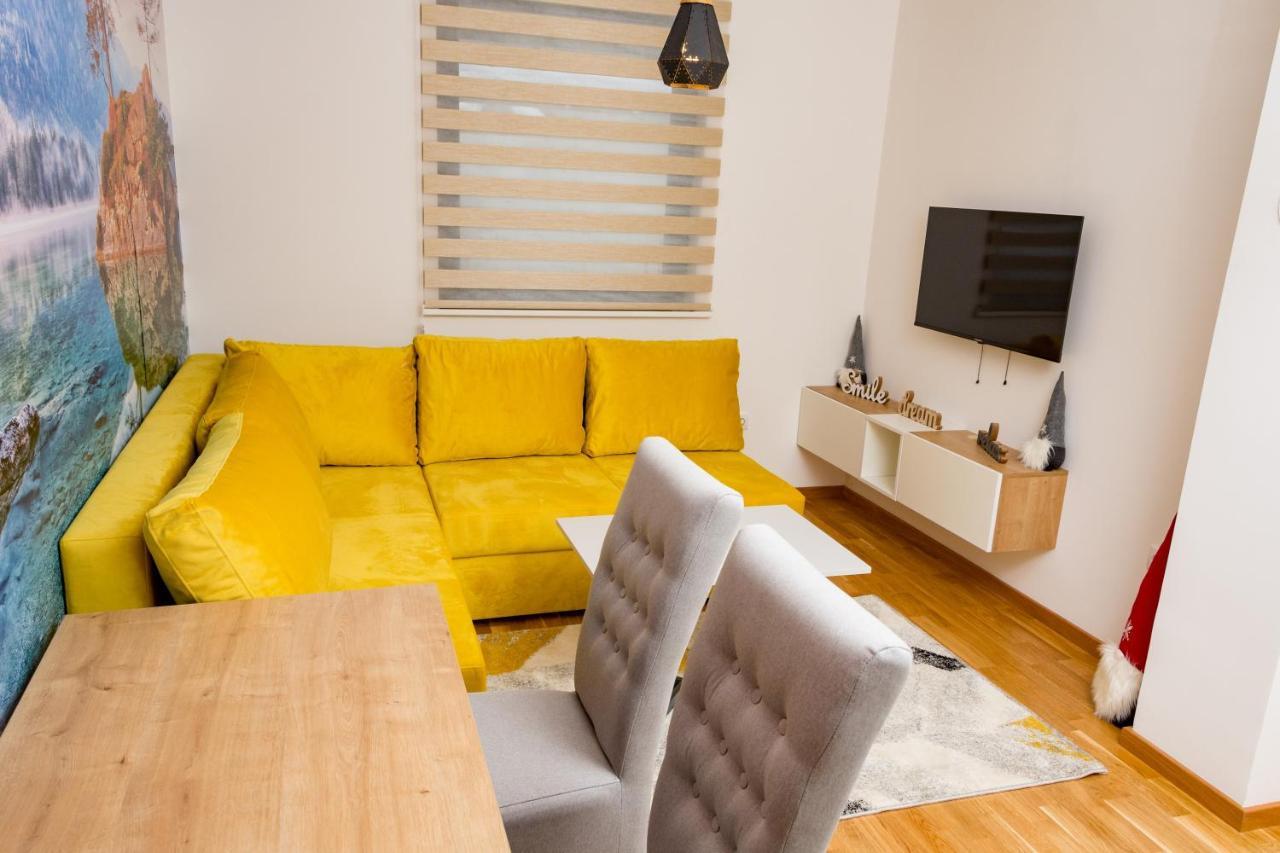 Apartmani Kamavu ヤホリナ エクステリア 写真