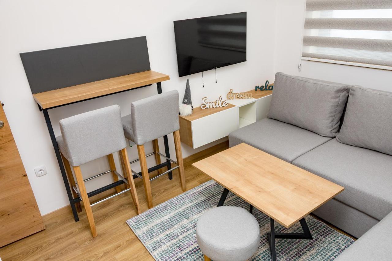 Apartmani Kamavu ヤホリナ エクステリア 写真